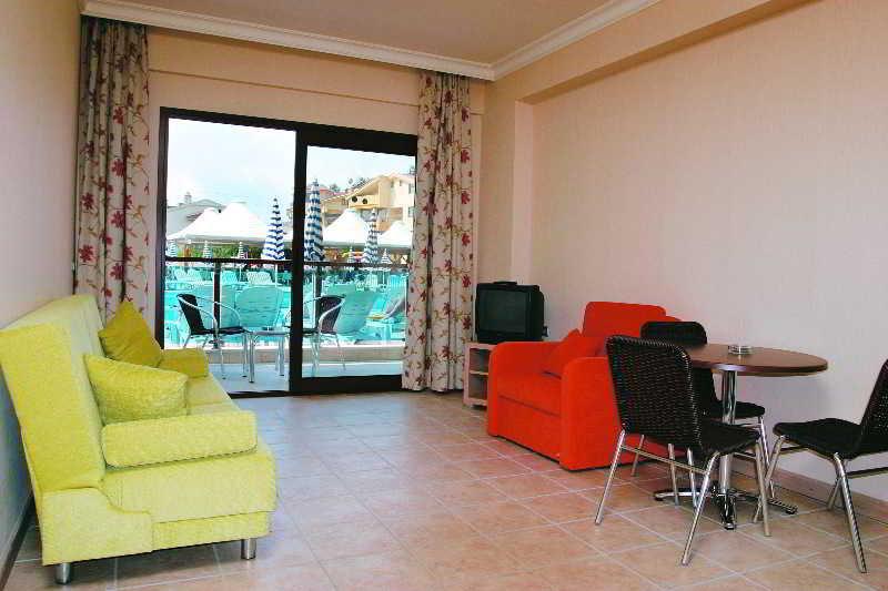 Club Candan Otel